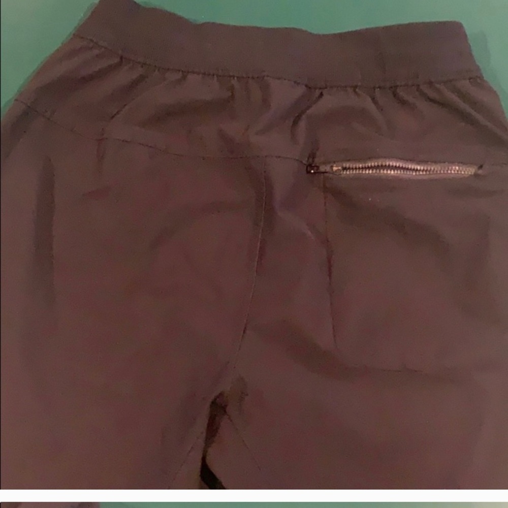 Xs men’s Lululemon jogger